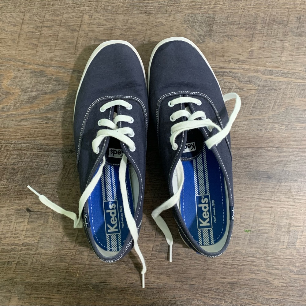 Dark blue classic Keds
